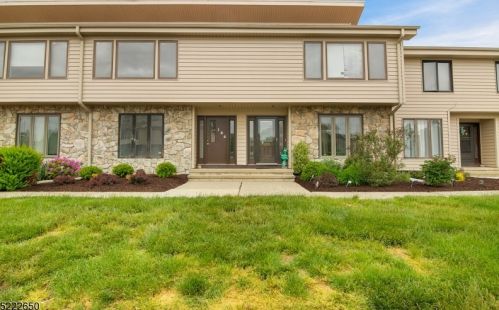 195 Seminole Rd, Lafayette, NJ 07848-4015