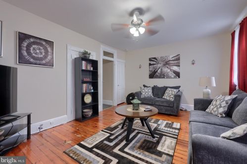 530 Orange St, Lancaster PA  17603-3665 exterior