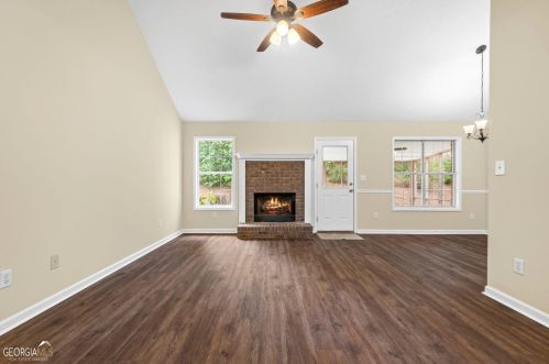 237 Oakwood Cir, Stockbridge GA  30281-6357 exterior