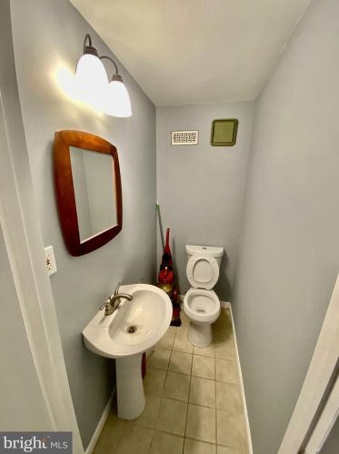 4116 Baltimore Ave, Philadelphia PA 19143-2613 exterior