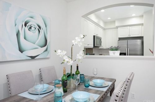 126 Hedge Bloom, Irvine CA  92618-1517 exterior