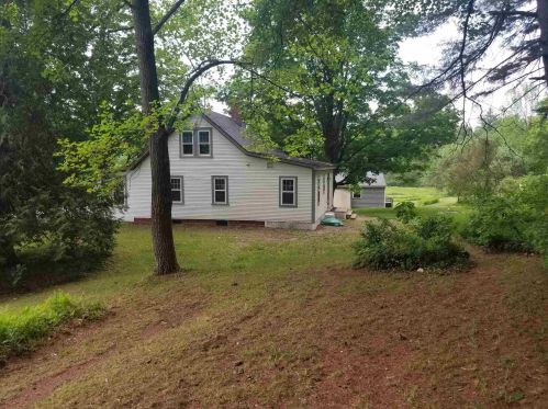 441 Chestnut St, Unity, NH 03743-5858