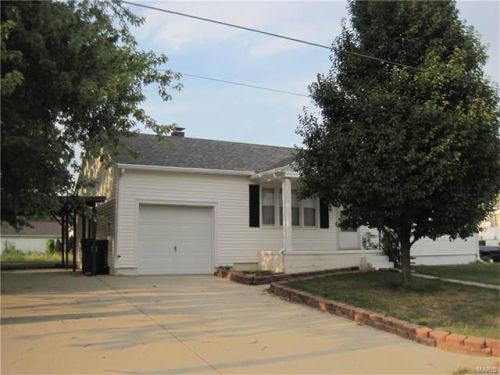 909 Booster St, Evansville, IL 62242-2003