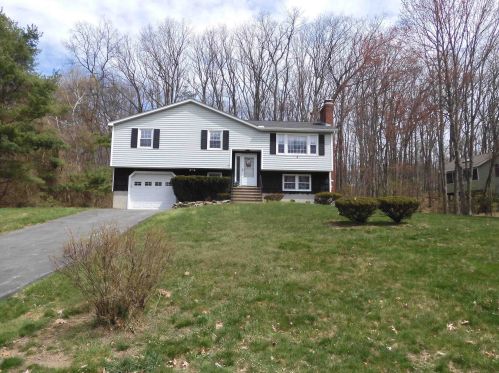 16 Claire Ave, Derry, NH 03038-4222