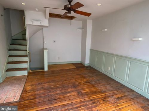 229 Manton St, Philadelphia, PA 19147-5317