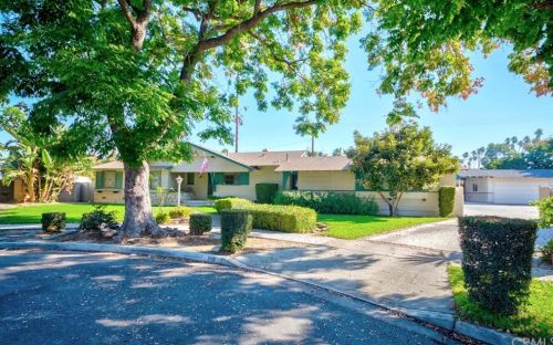 1718 Bowling St, Anaheim, CA 92804-5504