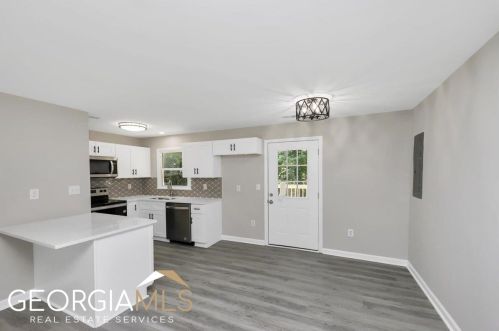 2260 Baywood Dr, Atlanta GA  30315-6534 exterior