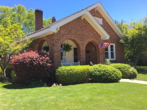 407 Bond Ave, Greenwood, SC 29646-4407