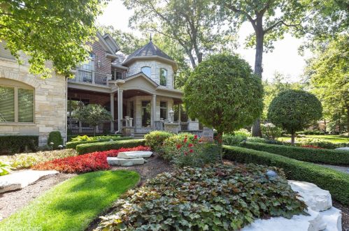 1216 Bonnema Ct, Naperville, IL 60565-5238