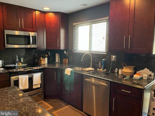 1203 Thackery Ct, Erial, NJ 08081-1130