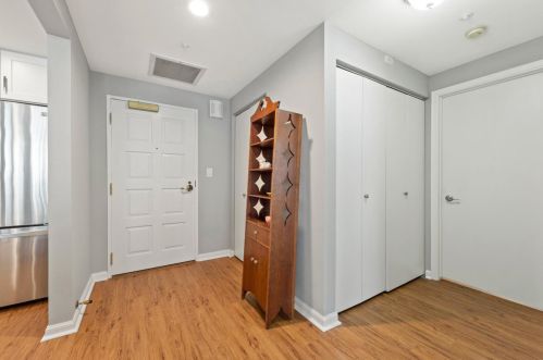 550 Ortega Ave, Mountain View, CA 94040-1500