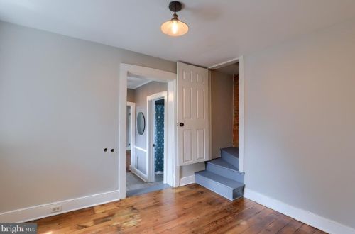 212 Howard Ave, Lancaster PA  17602-4208 exterior