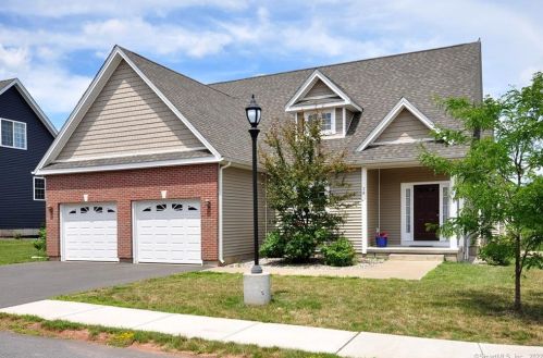 73 Windermere Village Rd, Ellington, CT 06029-3839