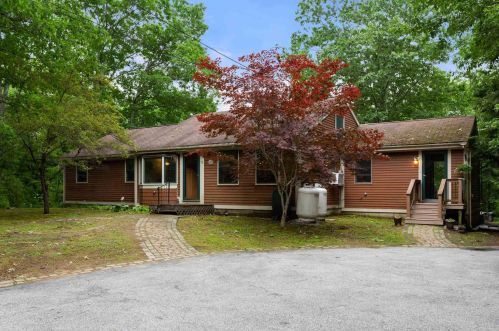 56 Perry Rd, Rindge, NH 03461-5338