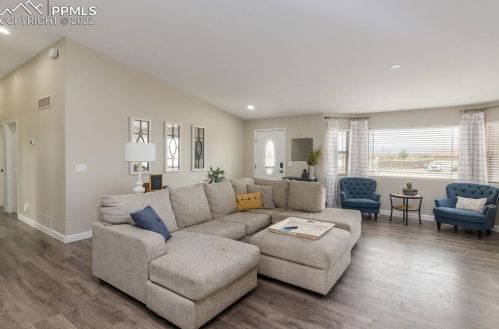 1469 Farley Ave, Pueblo CO  81007-2310 exterior