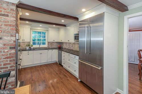 7 Honeybrook Dr, Princeton NJ  08540-7434 exterior