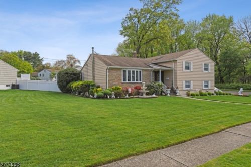 22 Berkeley Rd, Springfield, NJ 07081-1802