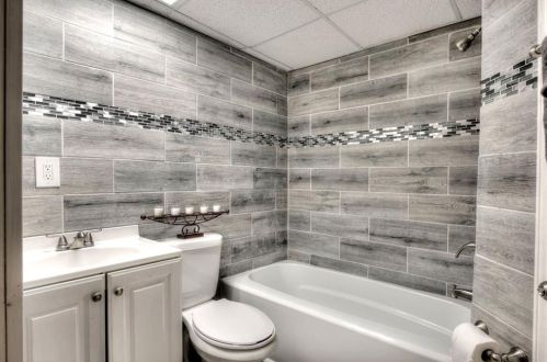 3533 Highwood Dr, Atlanta GA  30344-2500 exterior