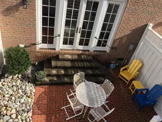 4645 Pleasant Ave, Norfolk VA  23518-1902 exterior