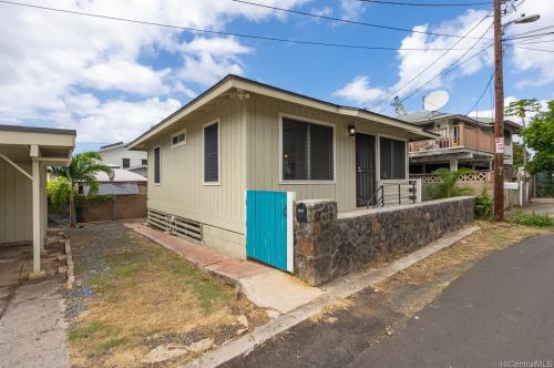 1715 Akina St, Honolulu HI  96819-4076 exterior