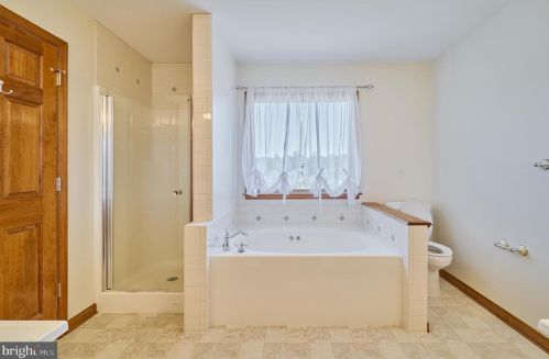 345 Journey Ln, Berkeley Springs WV exterior