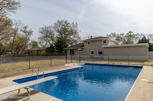 61 Western Dr, Wall Township NJ  07731-2727 exterior