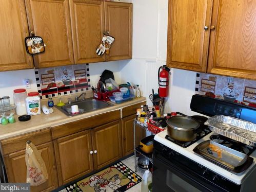 360 Morris Ave, Trenton NJ  08611-1132 exterior