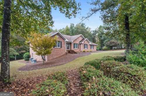 314 Clyde Ct, Mcdonough, GA 30252-4499