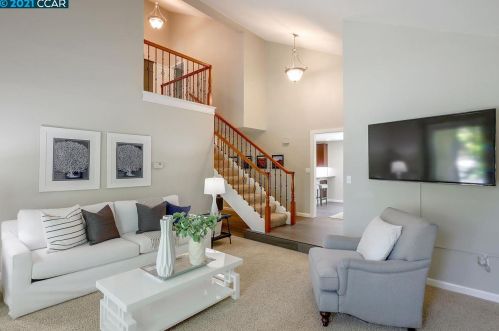 8748 Augusta Ct, Pleasanton, CA 94568-1063