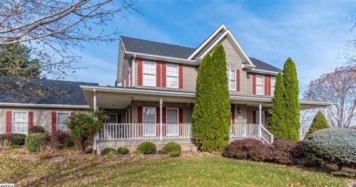 134 Doe Hill Dr, Churchville, VA 24421-2214