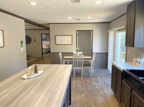 2462 Blocker Rd, Marshall TX 75672-3720 exterior