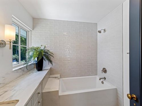 2303 Havenridge Dr, Atlanta GA  30305-4014 exterior