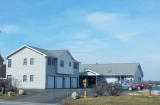 323 Liberty St, Lake Barrington, IL 60084