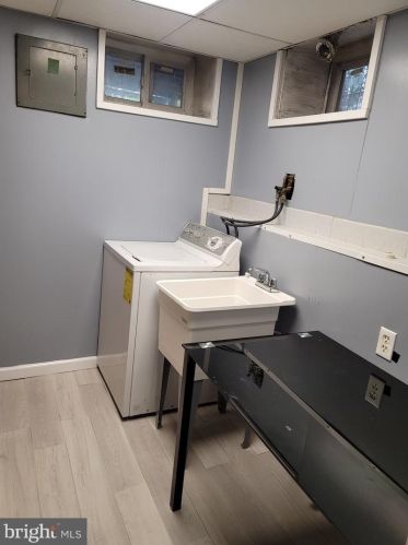 5534 American St, Philadelphia PA  19120-2827 exterior