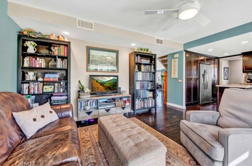 6236 Woodsboro Ave, Anaheim CA  92807-2347 exterior