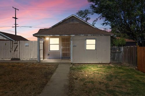 1617 Victoria Dr, Modesto, CA 95351-2355