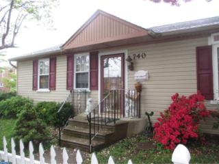 8046 Ferndale St, Philadelphia, PA 19111-2313
