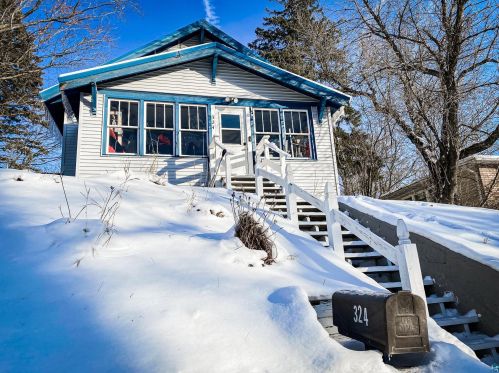 324 2nd St, Scanlon, MN 55720-2006