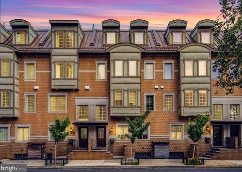 1817 Lombard St, Philadelphia, PA 19146-1414