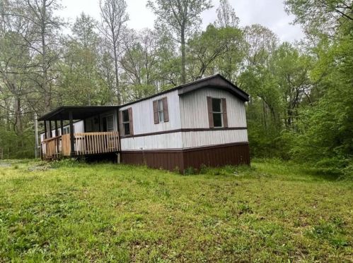 30 Holly Cir, Carrollton, GA 30116-5592