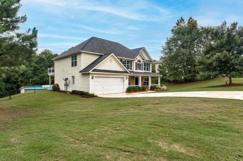 142 Clearwater Dr, Jackson, GA 30233-3834