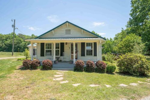 1240 Barrows Grove Rd, Buckhead, GA 30625-1601