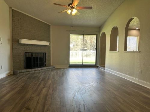 2809 Churchill Way, Garland TX  75044-4625 exterior