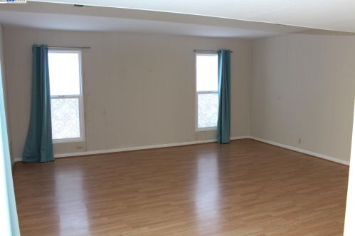 29348 Providence Way, Hayward, CA 94544-6414