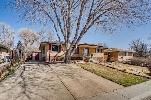 8625 63rd Pl, Arvada CO  80004-3215 exterior