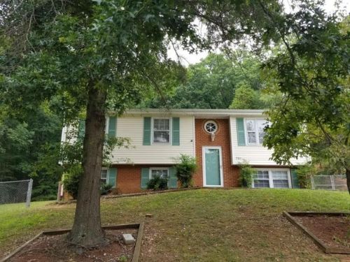 701 Estates Rd, Roanoke, VA 24014-4303