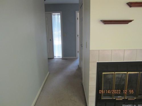 22 Chatsworth Rd, Granby, CT 06035-2420