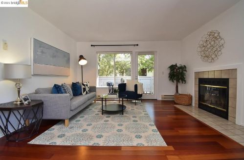 70 Bayside Ct, Richmond, CA 94804-7444