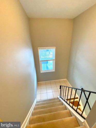 6060 Heathwick Ct, Springfield VA  22015-3236 exterior