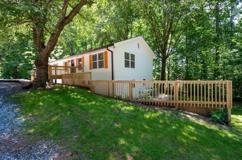 3681 Univeter Rd, Holly Springs, GA 30115-4750